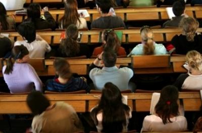 Amerikai szenátorok a CEU Budapesten maradását szeretnék