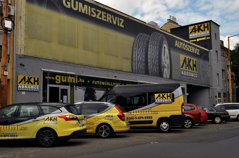 Abroncs Kereskedőház 