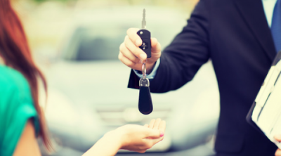 Az AAA AUTO szerint a magyar férfiak a nagyobb méretű és teljesítményű, míg a magyar nők a ferdehátú, piros színű használt autókat kedvelik