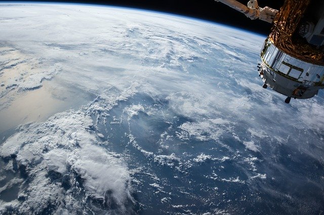 Megvalósul a SpaceCom akvizíció: a 4iG globális iparágba, az űrtávközlés területére lép
