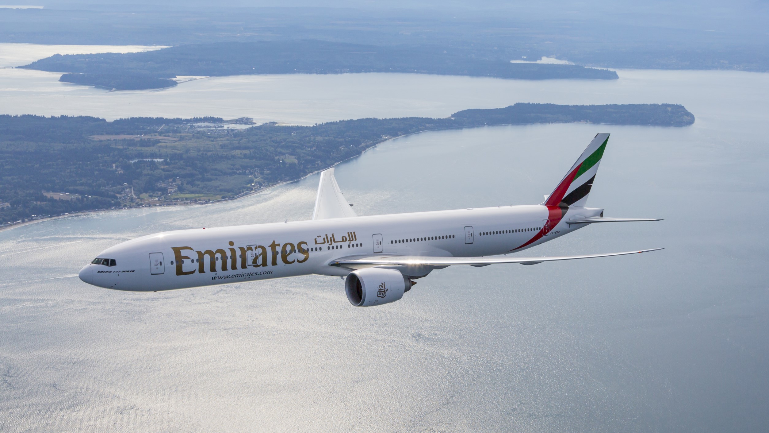 Az Emirates 3,000 légiutas-kísérőt és 500 reptéri alkalmazottat toboroz világszerte