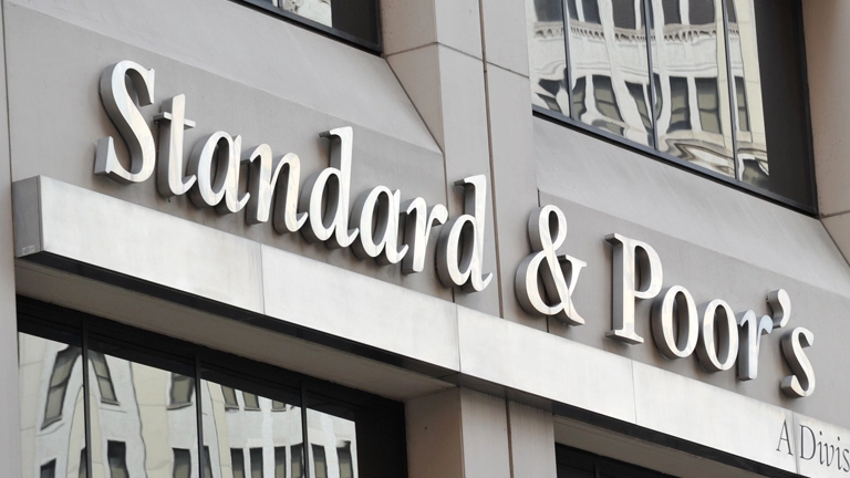 Megerősítette az MVM befektetési ajánlású osztályzatát az S&P,