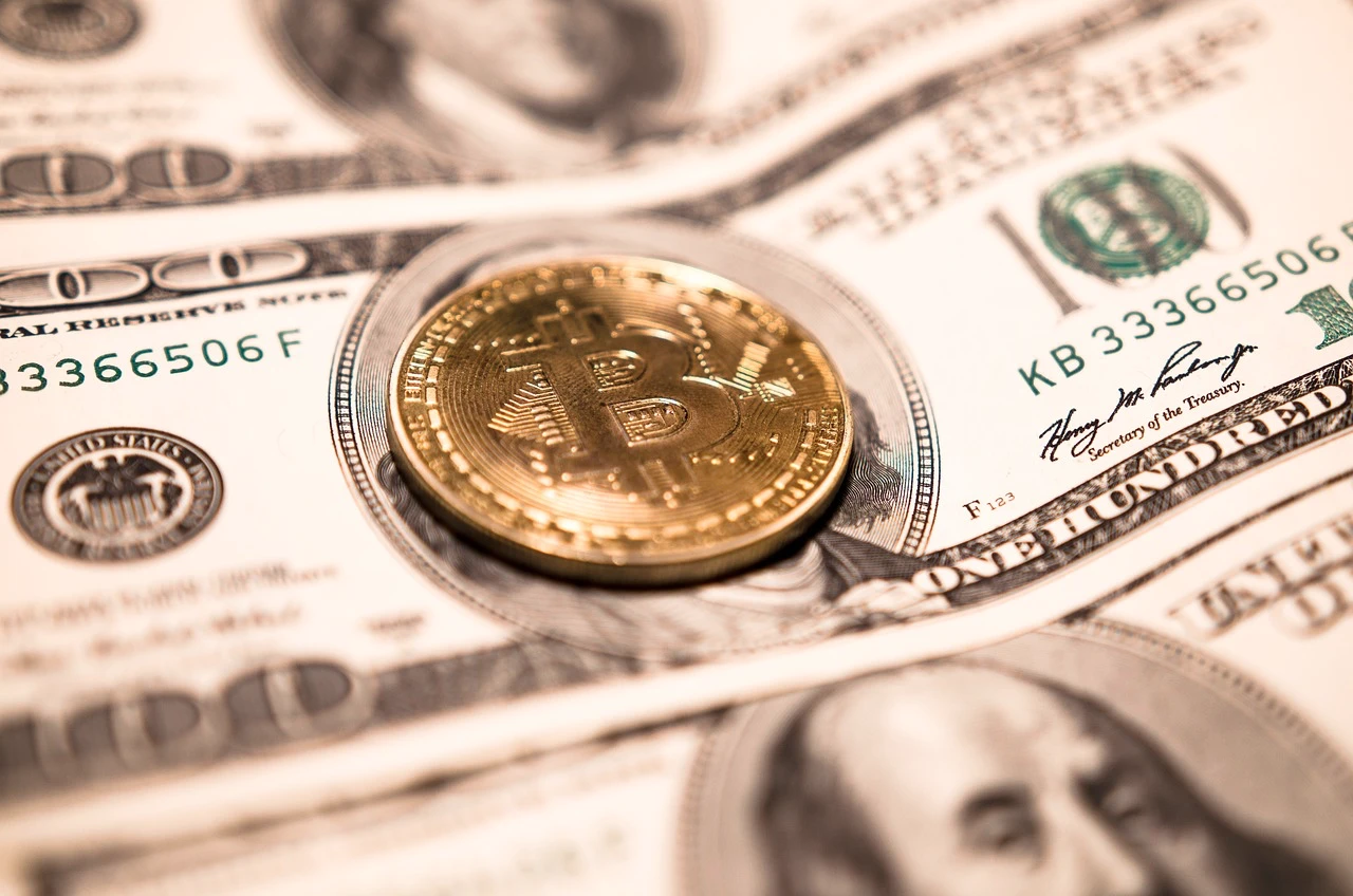 Sokat kerestek idén a Bitcoin tulajdonosok, a bányászat mégis jövedelmezőbb volt