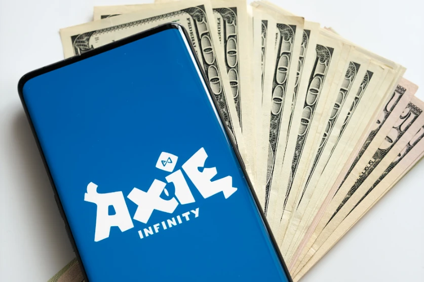 Az Axie Infinity (AXS) és a Fantom (FTM) potenciálisan visszaeshet míg egy új mém-coin előértékesítése rekordot dönt
