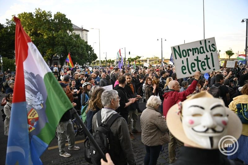 Ismét tüntettek Budapesten