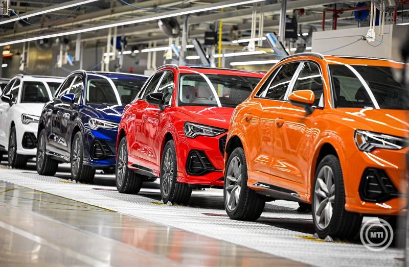Elkészült az egymilliomodik Audi Q3 modell az Audi Hungaria győri gyárában