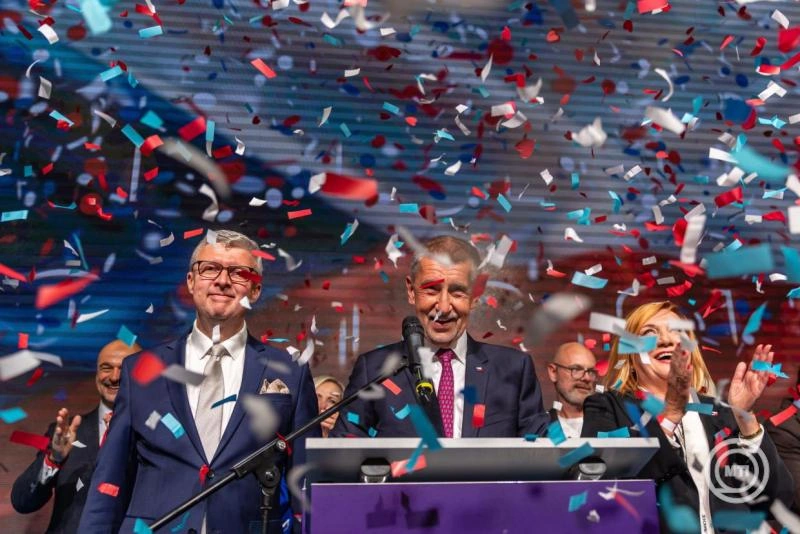 Megegyezett a közös programban az új kormánykoalícióról tárgyaló három cseh párt